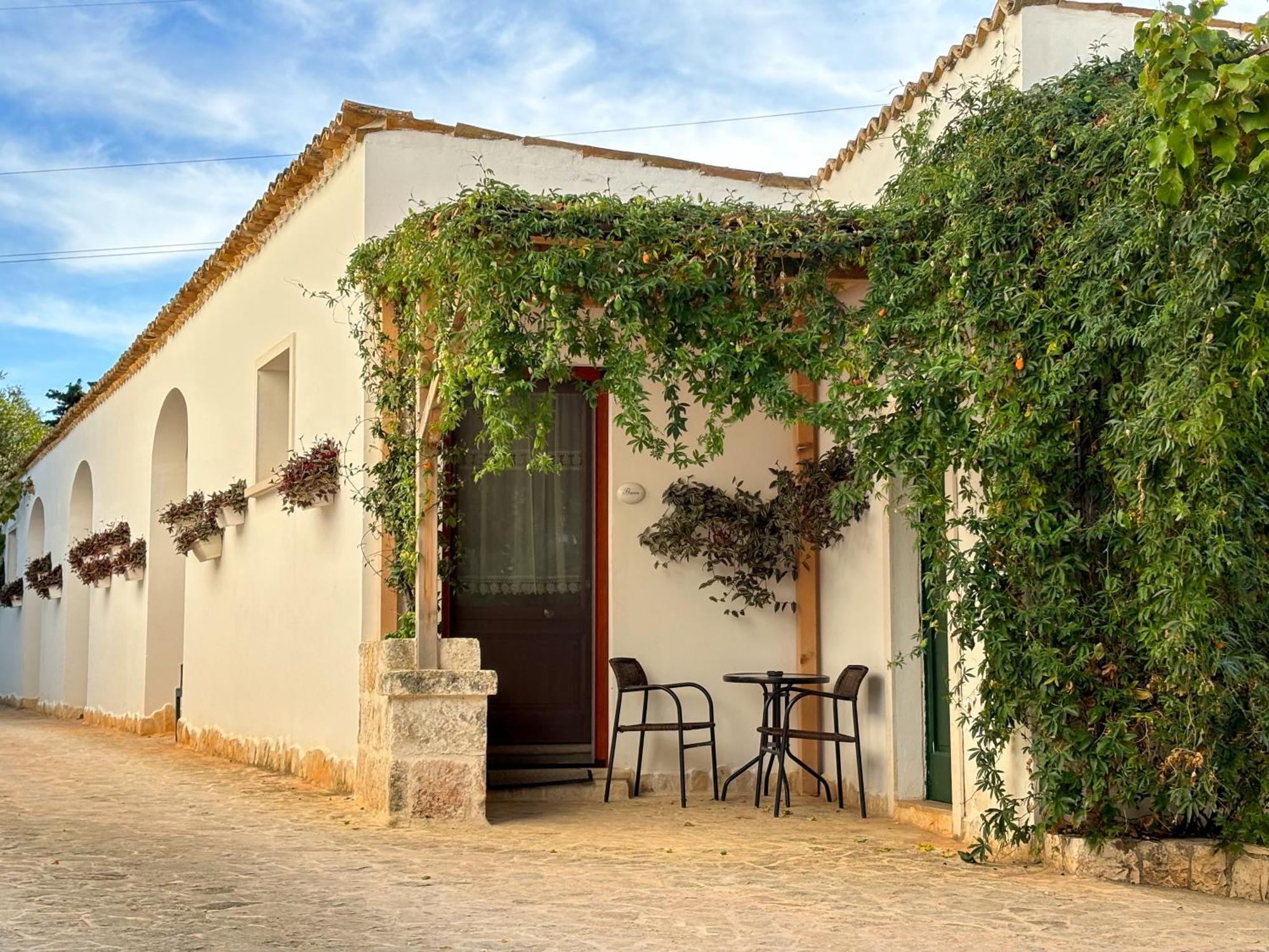 Villa Casina Dei Preti Conversano Exterior foto